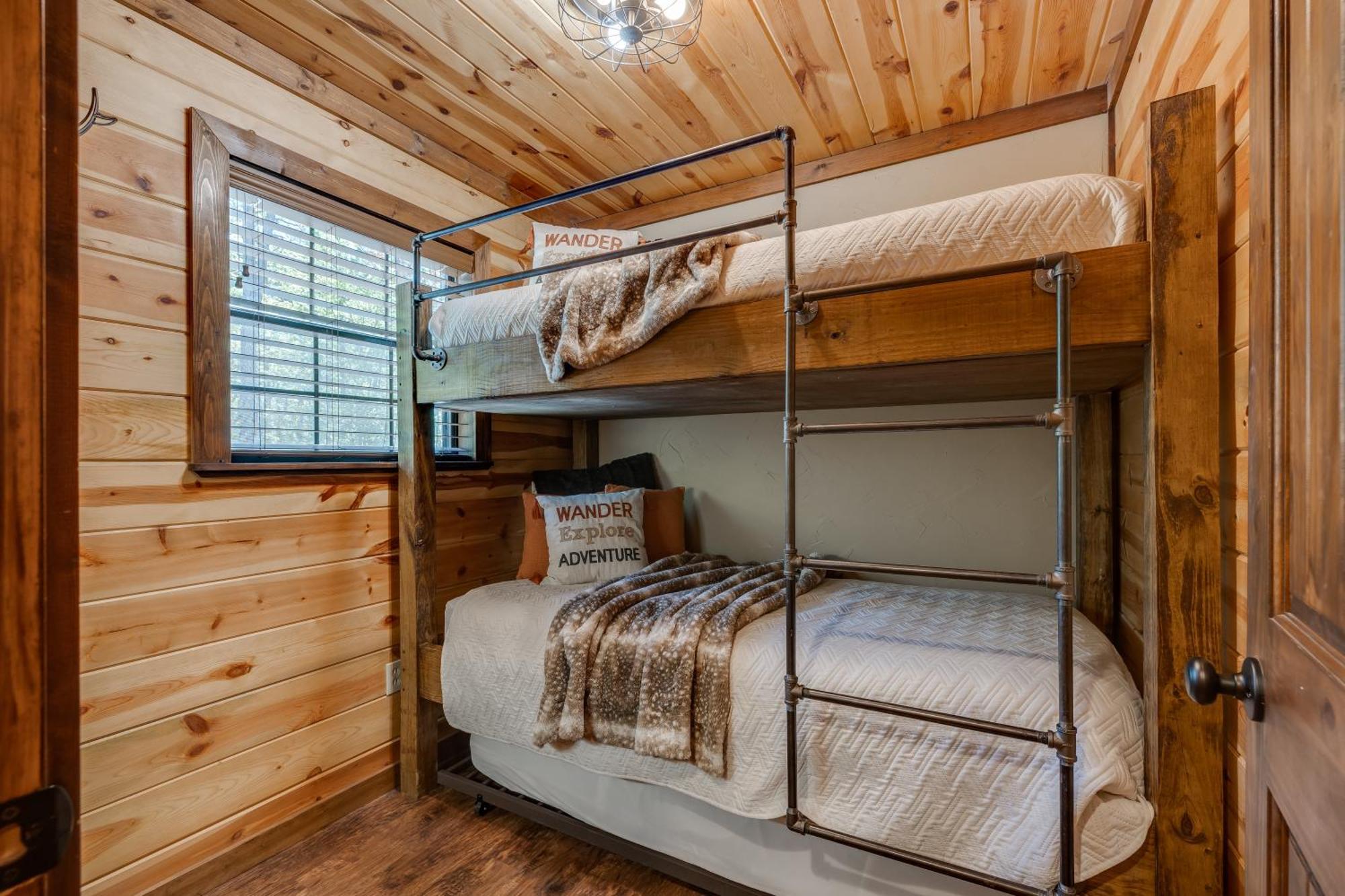 ברוקן בו Cross Timbers Cabin On The Grove'S 25-Acres מראה חיצוני תמונה